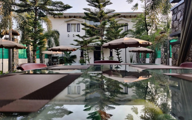 The Corbett Jungle by Jita Inn