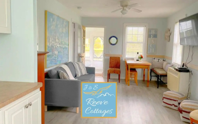 Premier Waterfront Cottage 2