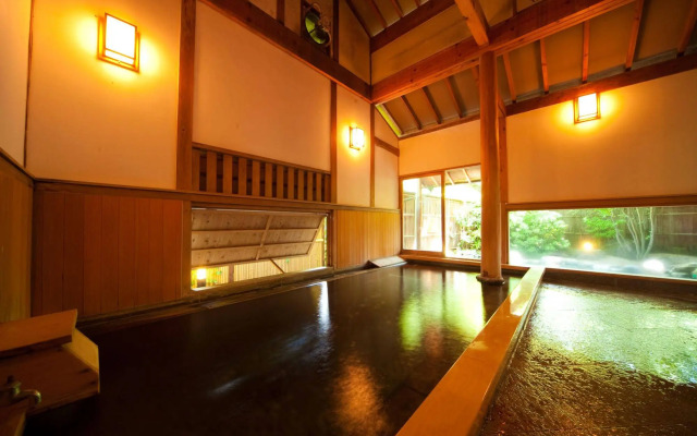 Yufuin Onsen Ryotei Tanokura