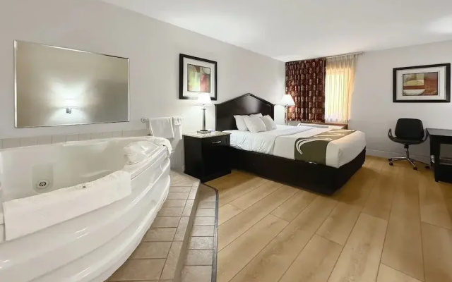 1734 West Hotel