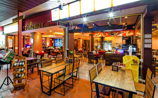 Tanawan Phuket Hotel