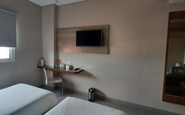 LYNN Hotel Serang