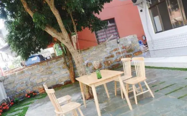 Weizhou Island Yiyu Yisu Seaview Homestay (Wucaitan Branch)