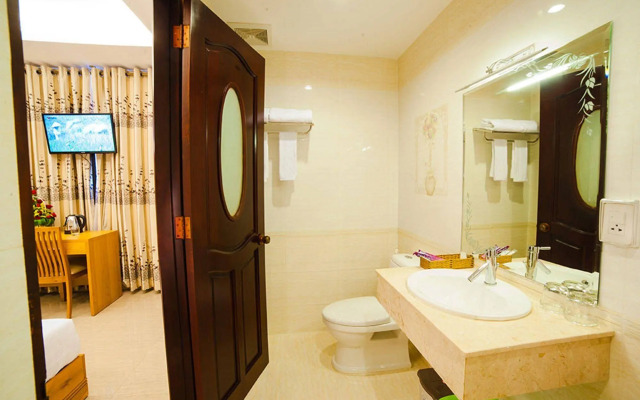 Lucky Star Hotel 266 De Tham