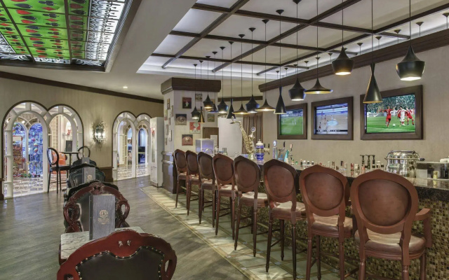 Delphin Imperial