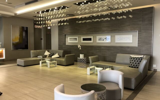 Sandton Skye Suite 604