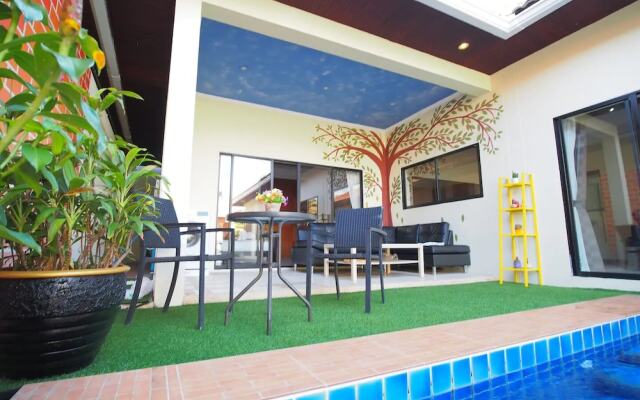 2 Bed Majestic Villa Near Beach