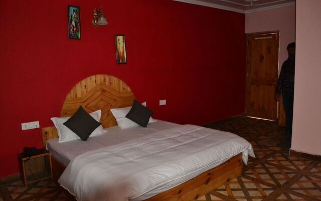 The Brooks, Manali