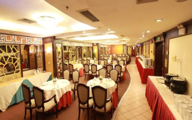 Fortune Hotel