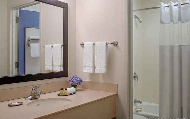 Federal City Inn & Suites