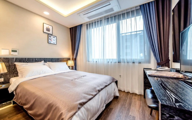 Seawater Spa Hotel Coza