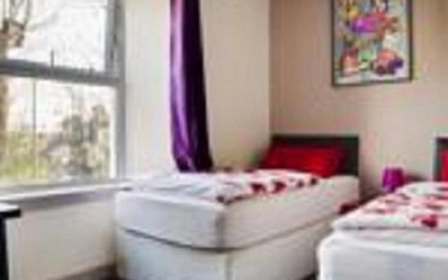 Russell Scott Hostel