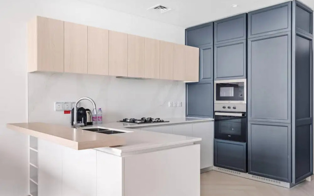 Luxurious 1-bedroom Apart With Dubai Skyline View