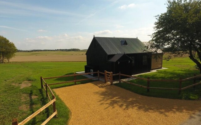 Rustic 1-bed Holiday Home in Suffolk Countryside