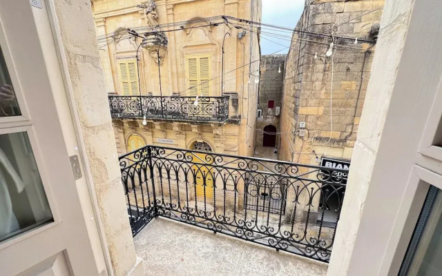 Mosta Stays