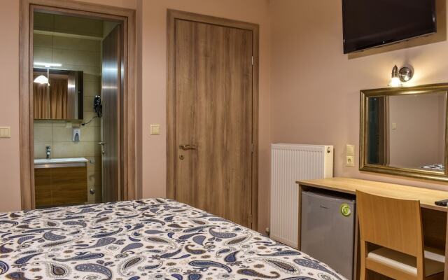 Elia Deluxe Accommodation