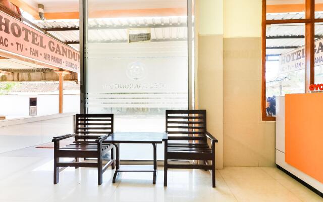 OYO 90034 Hotel Gandung Yunior