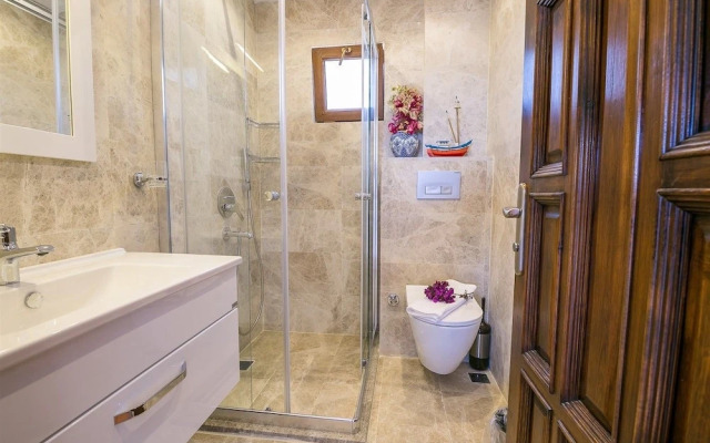 Villa Karsak by Akdenizvillam