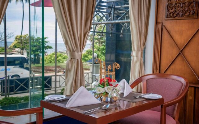 Global Towers Hotel & Suites