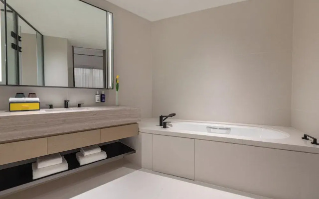 voco Suites Shanghai Hongqiao CBD by IHG