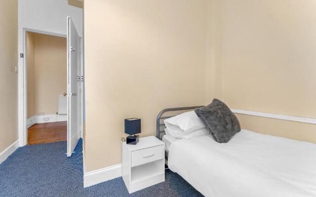 Edinburgh City Centre Jasmine Apartment -SLEEPS 7