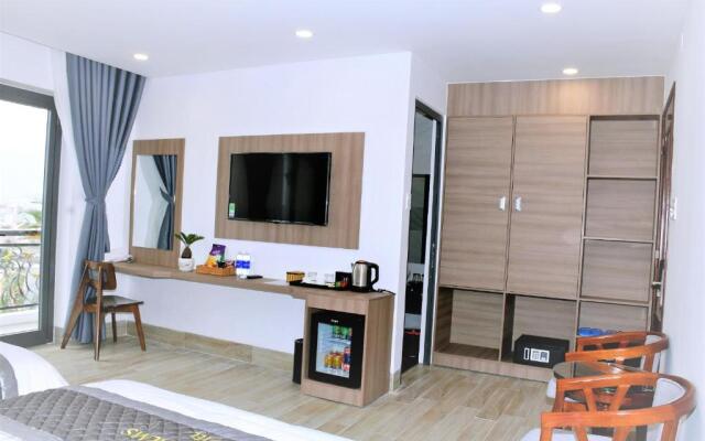 Royal Palms Hotel