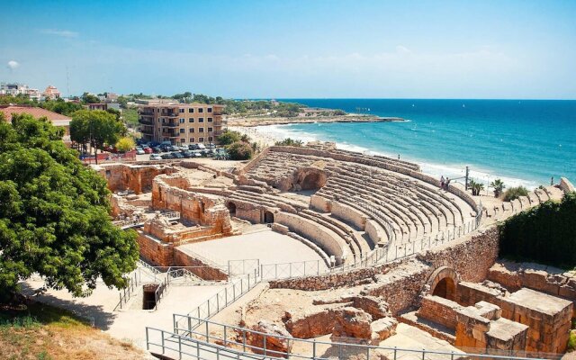 Studio in Tarragona, With Wifi