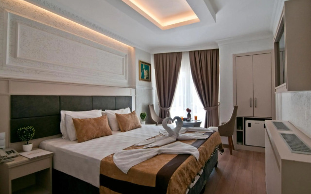 Royce Hotel