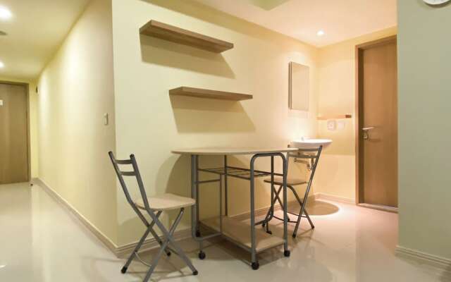 Modern 2Br At Meikarta Apartment