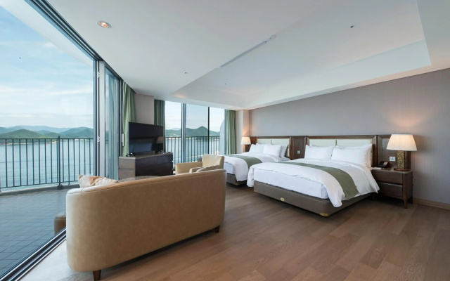 Stanford Hotel & Resort Tongyeong