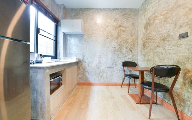 OYO 539 Loft By Busaba