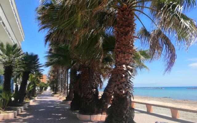 Casa Lorena a 50 mt dal mare