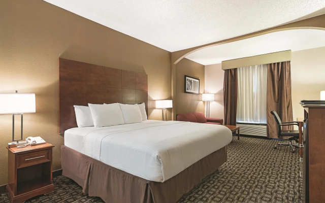MainStay Suites Decatur River City