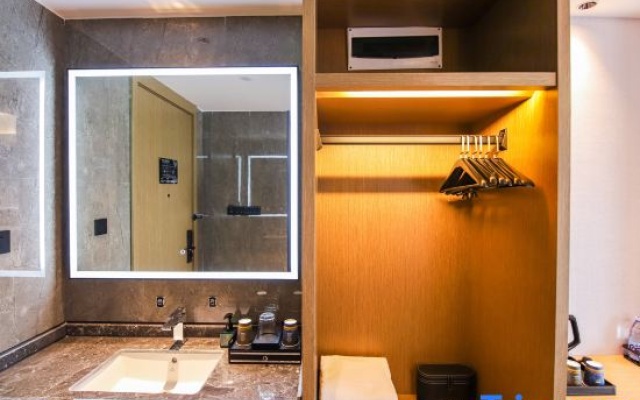 Yixuyue Hotel (Nanning Normal University Beihu South Road Subway Station) — фото 4