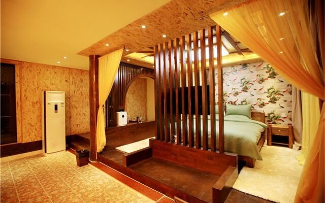 Ruijingna Boutique Inn