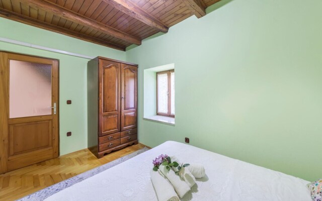 Amazing Home in Pula With 4 Bedrooms and Wifi