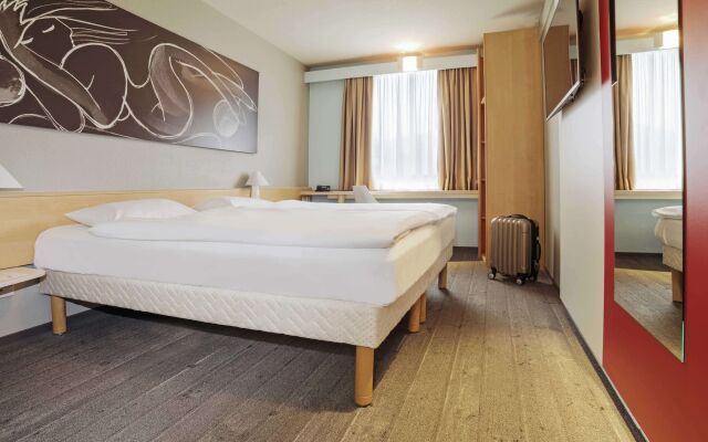 ibis Jena City