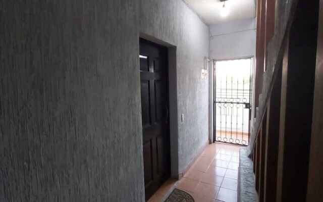 Nicolas Place B12 -beautiful Studio Apartment Excellent Location