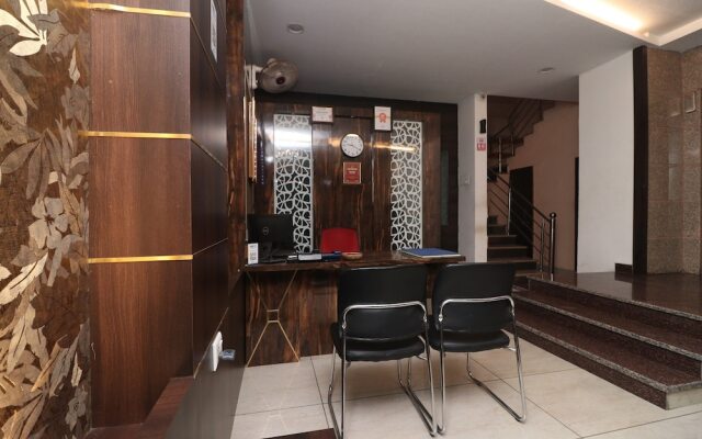 OYO 24637 Hotel Vandana Palace