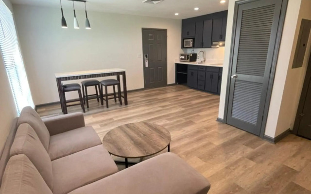 Ramada by Wyndham Studio Suites Dothan