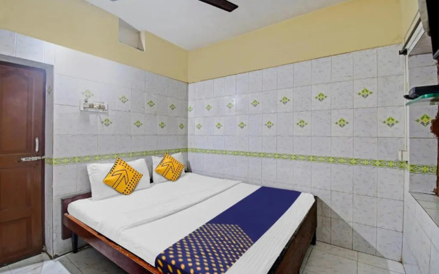 SPOT ON 80574 Vikram Lodge