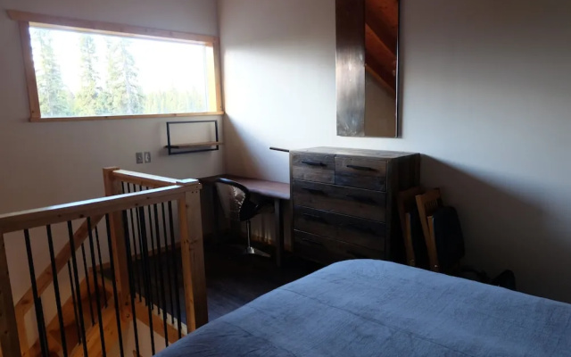 Red Cariboo Apartments