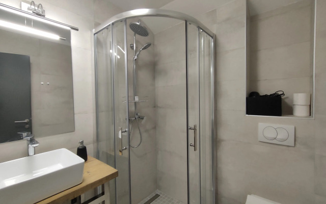 Hedera Estate, Hedera A1