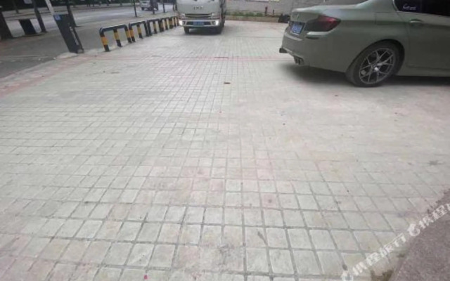 Slence Snow Theme Hotel