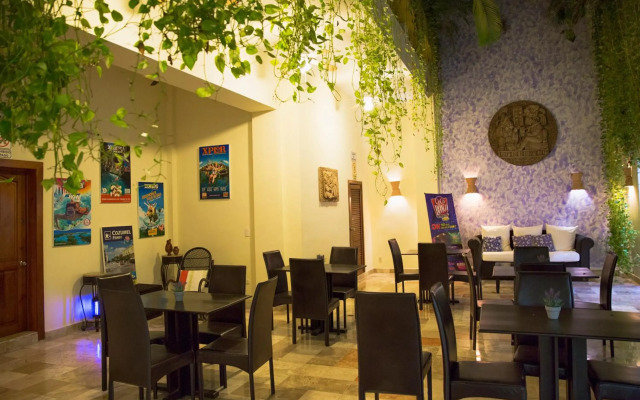 Hotel Los Itzaes by 5th av