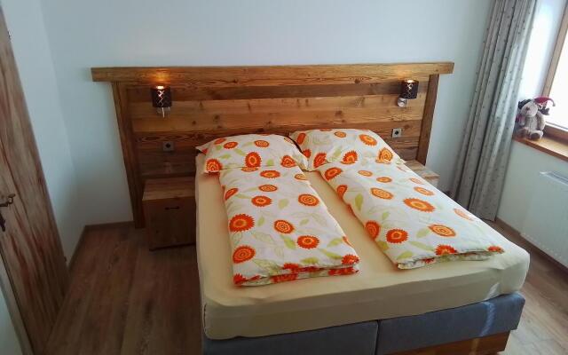 Large apartment in the Salzburgerland with a 25m balcony