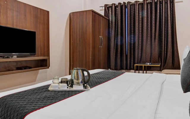 Super OYO Townhouse 931 Hotel Benchmark Vijay Nagar