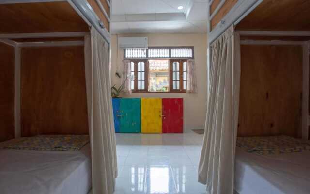 Nushe Hostel & Room