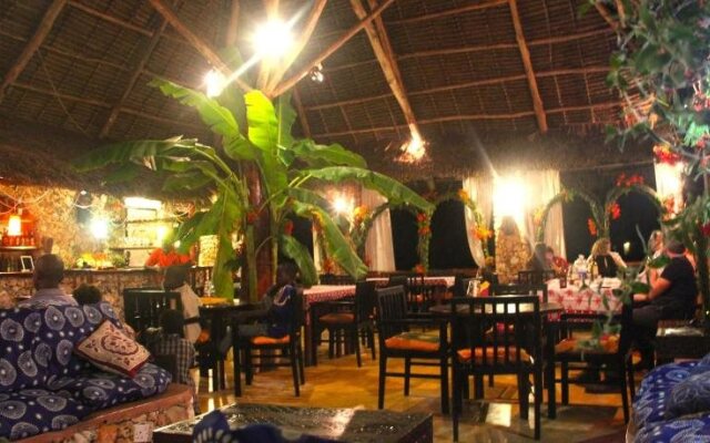 Mangrove Lodge