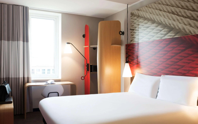 Ibis Rotterdam City Centre - Image 6